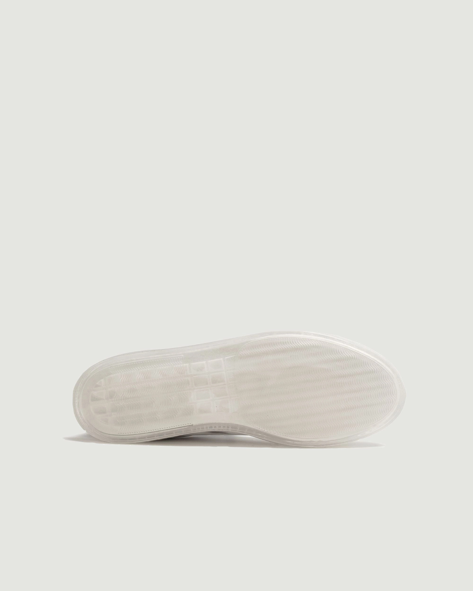Low 1 | Lion Ghost Anti Slip Tread Multi-functional performance