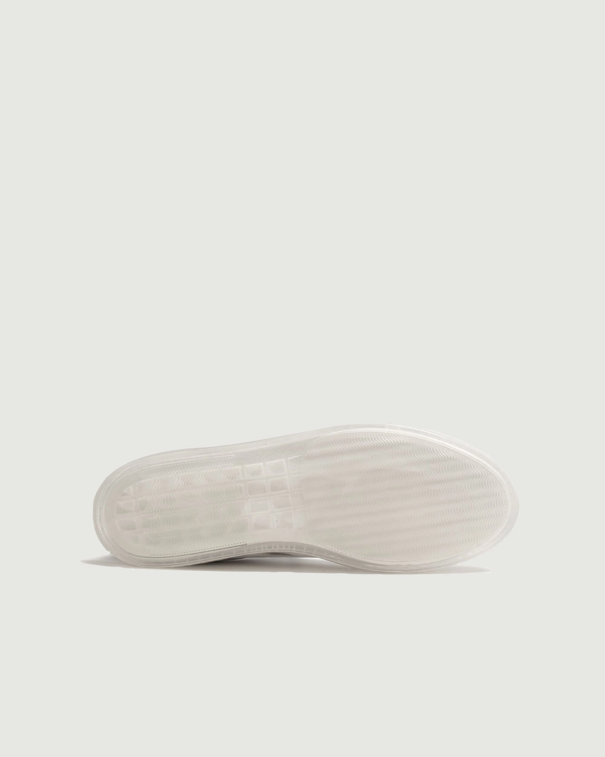 Neutral Step Urban Commute Low 1 | Lion Ghost