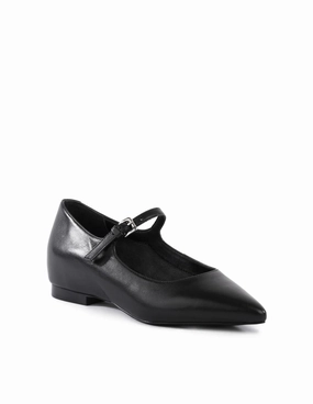 Pardon Me Flats - Black Leather Breathable Ventilation Pardon Me Flats - Black Leather Relaxed Walk