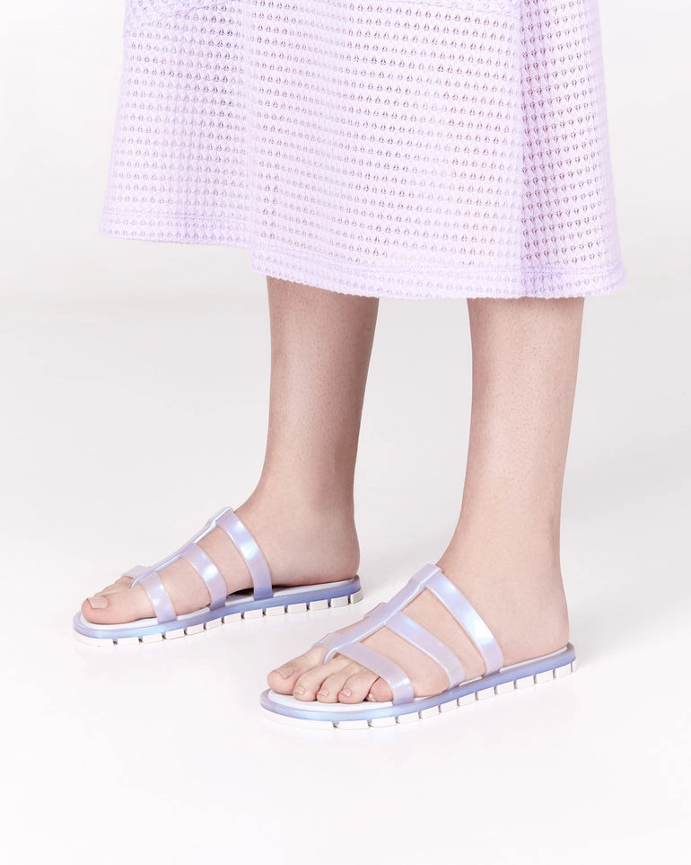 Path Slide - Blue/White Simple