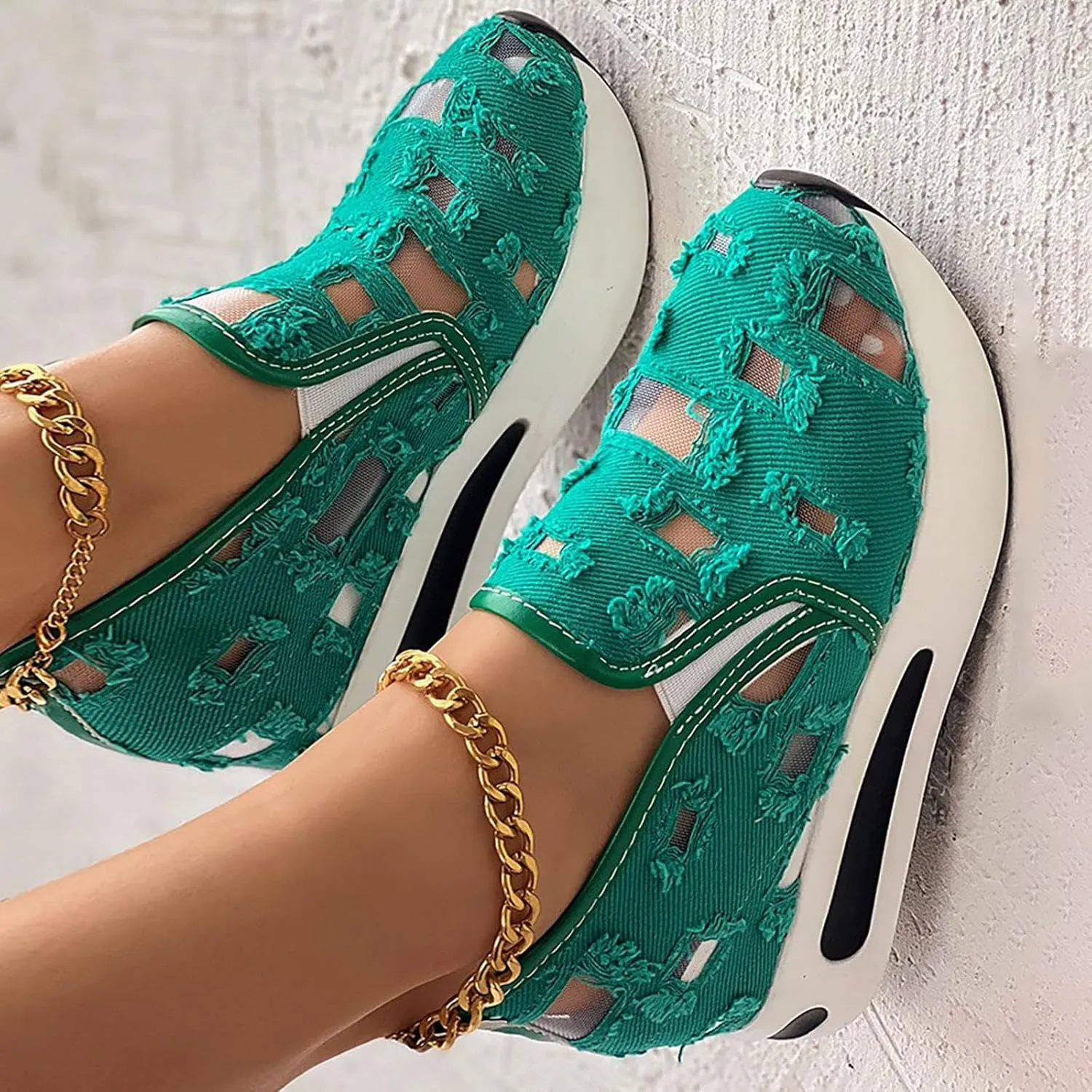 Platform Sneakers for Women Embroidery Floral Breathable Fashion Sneakers Wide Width Chunky Sole Shoes Comfortable Walking Shoes Non Slip Loafers