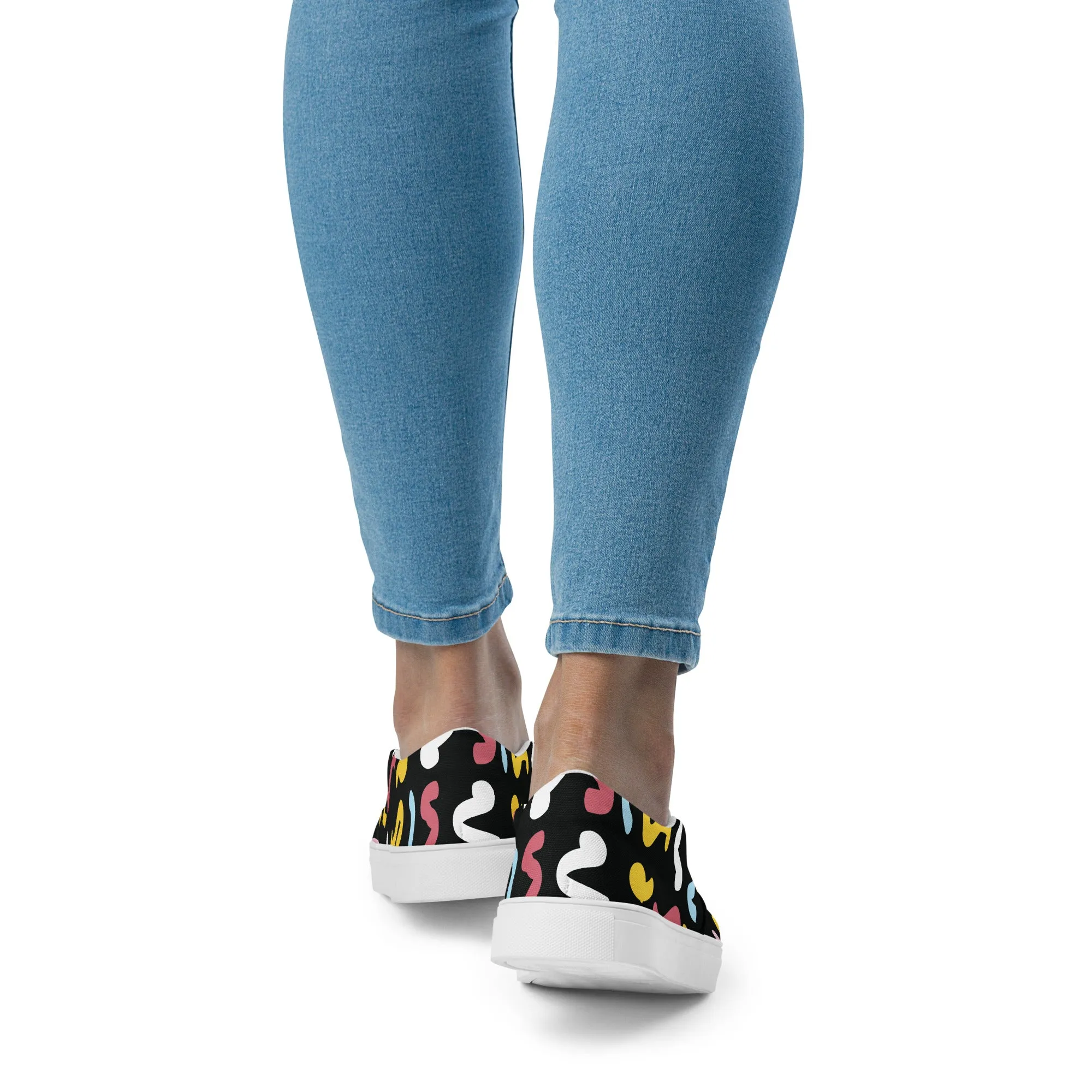 QUANTUM Women’s Slip-On Canvas Shoes