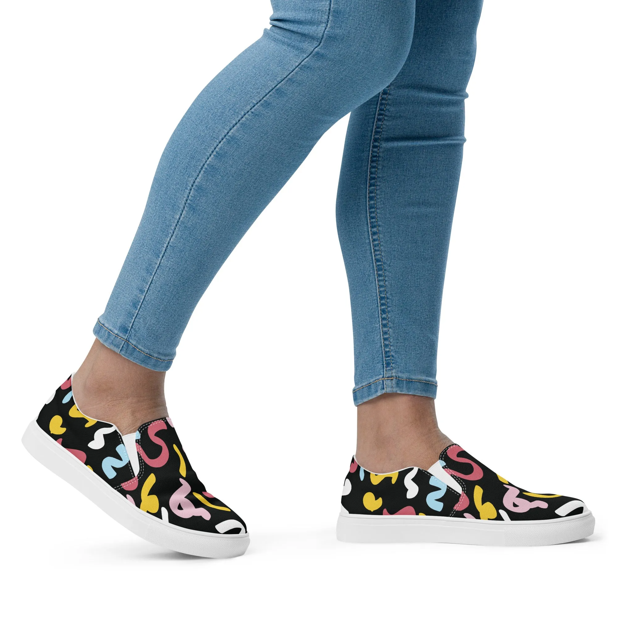 QUANTUM Women’s Slip-On Canvas Shoes