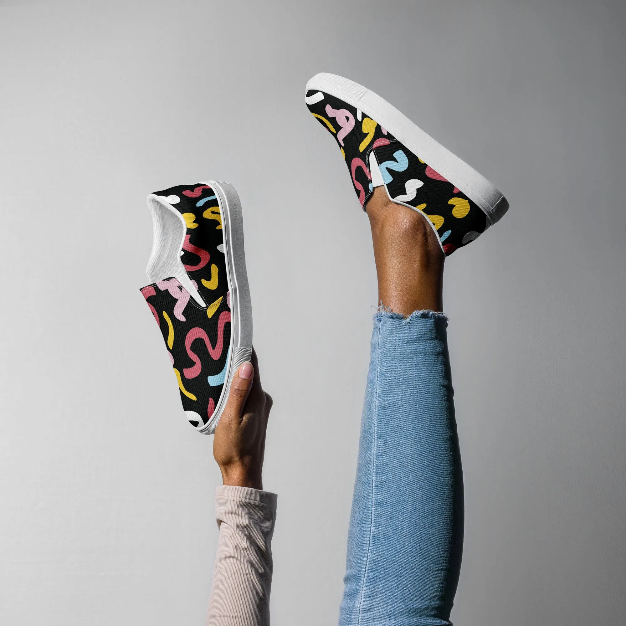 QUANTUM Women’s Slip-On Canvas Shoes