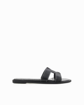 Rain-Ready GORDY WIDE FIT - BLACK GORDY WIDE FIT - BLACK Chic Vacation Footwear Drive Mood