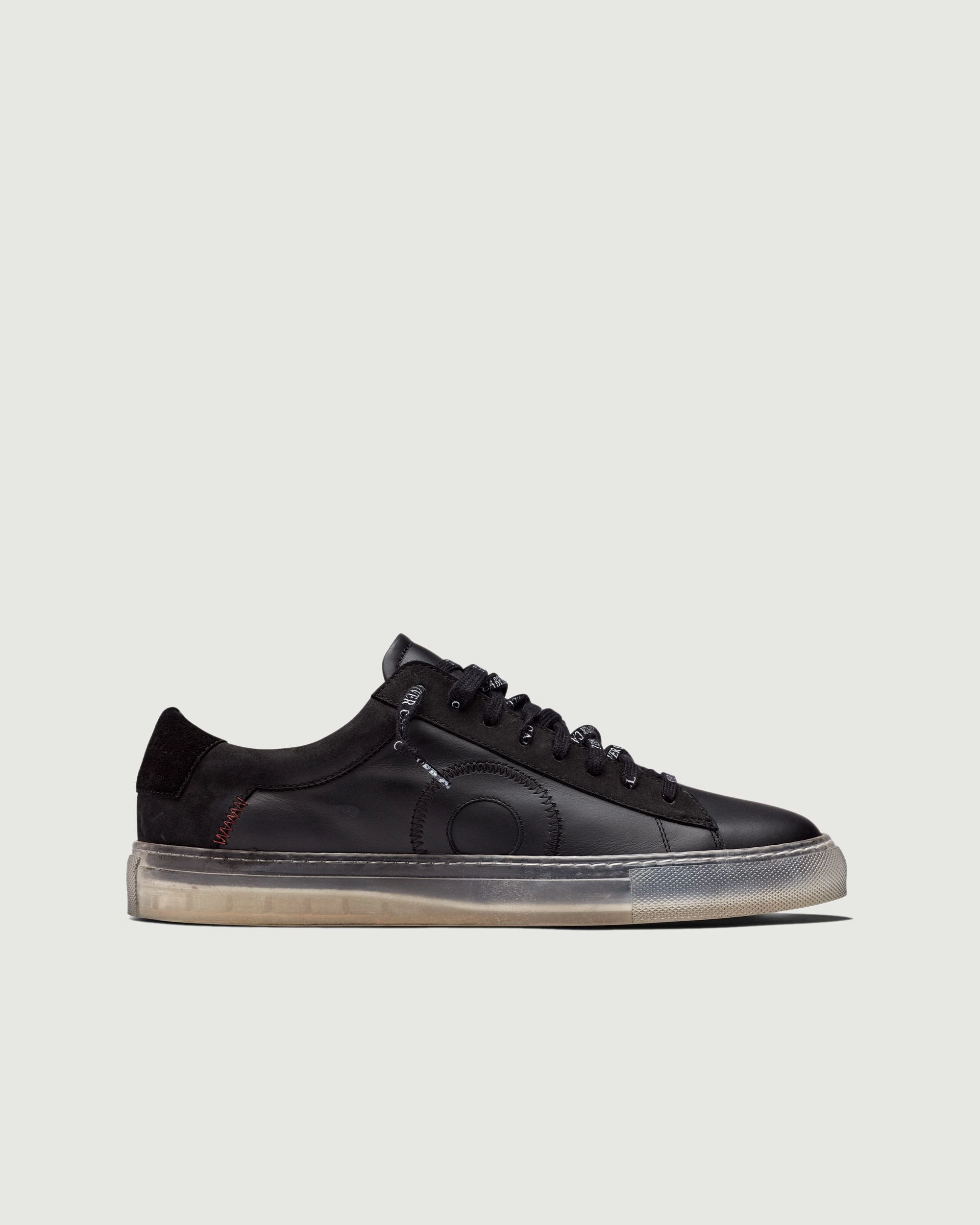 Low 1 | Black Ghost traveler