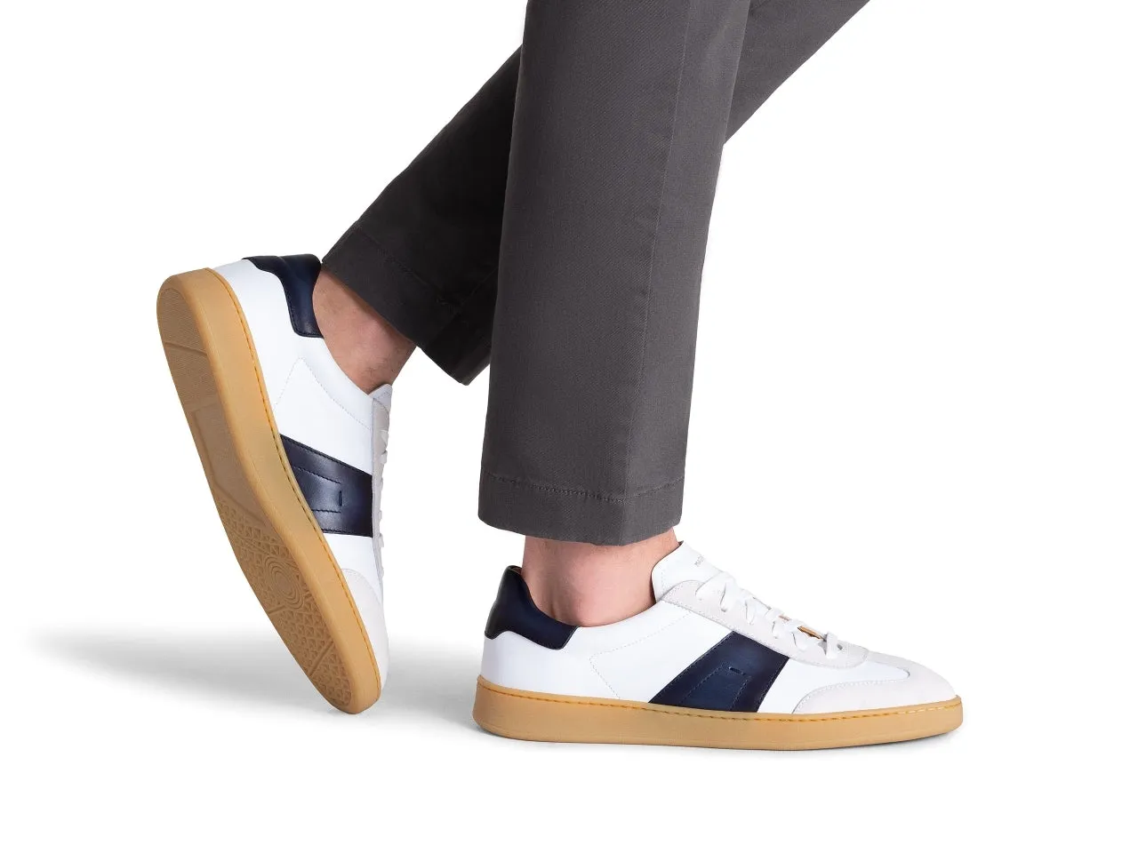 WideToeBox Primera Sneaker - Navy