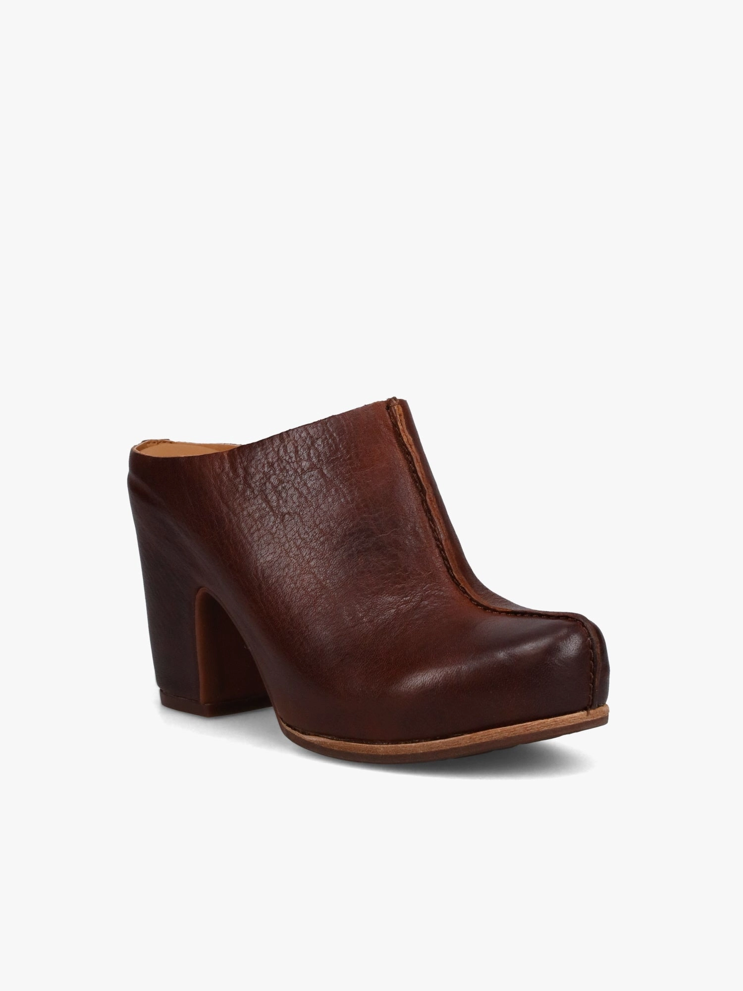 Sagano Brown Full Grain Leather Flexibility Eco Materials