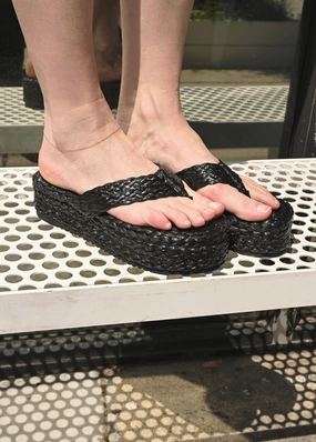 Sailor Platform Sandal - Black Waterproof Treatment Sailor Platform Sandal - Black Retro-inspired performance Sporty arch