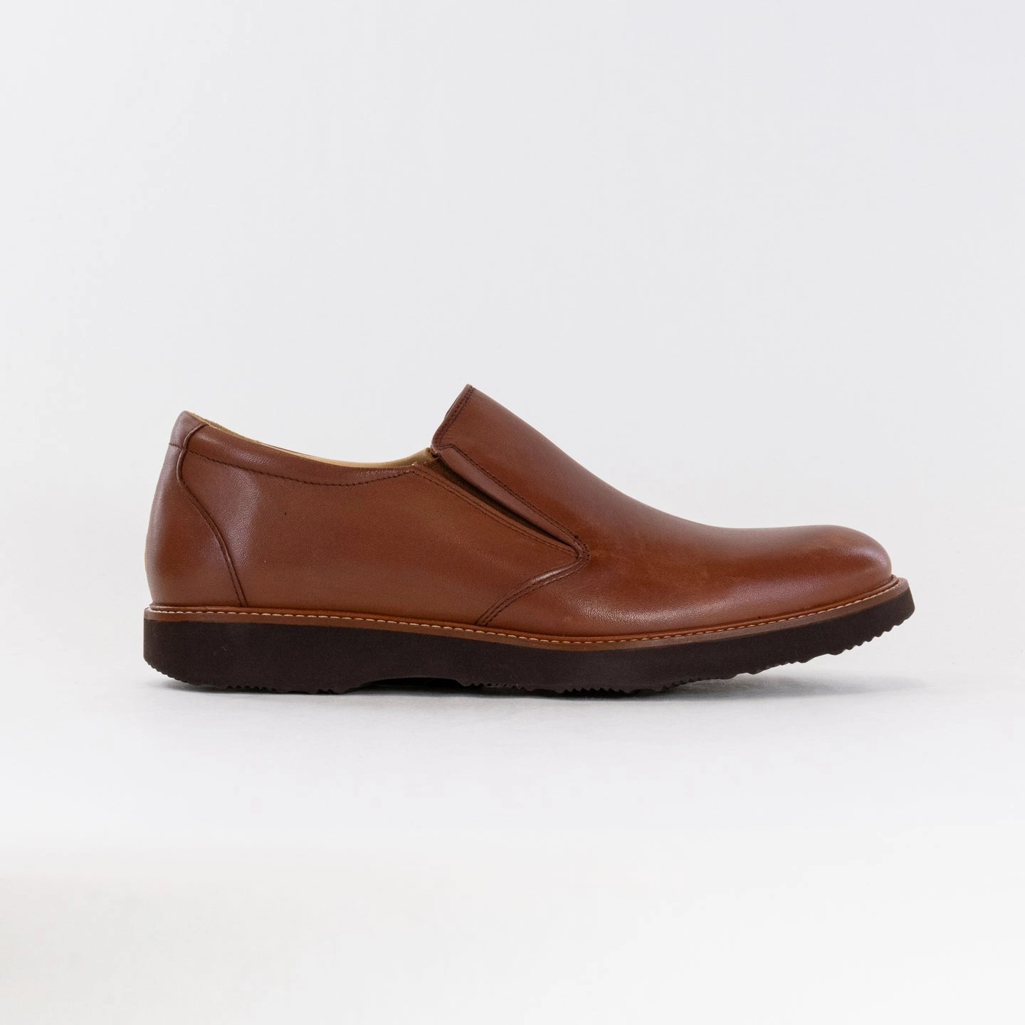 Weekend Comfort Padded Support Samuel Hubbard Frequent Traveler (Men's) - Whiskey Tan