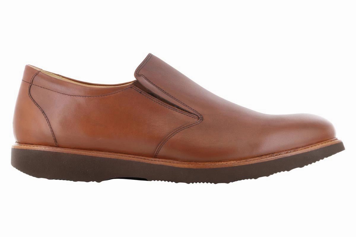 Lace Up Luxe Edge Samuel Hubbard Frequent Traveler Slip On Tan