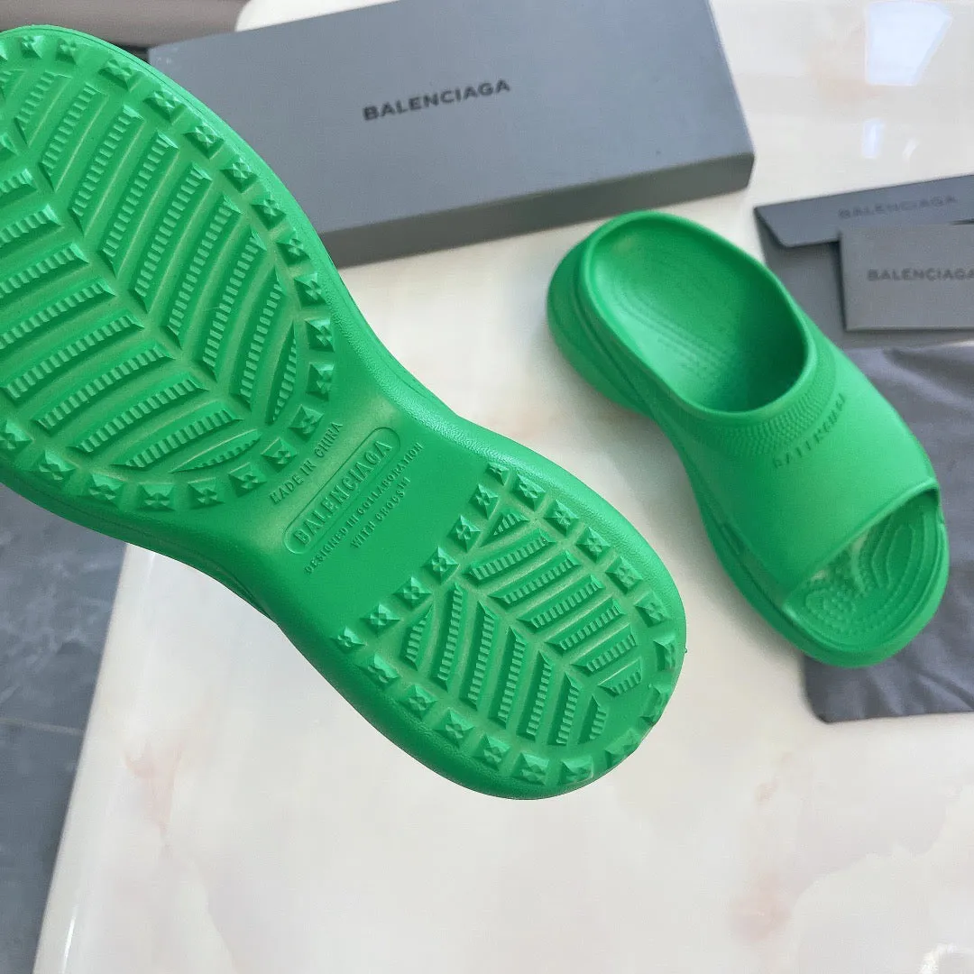 SE1040 BALENCIAGA Women's Pool Crocs™ Slide Sandal / Size5-11