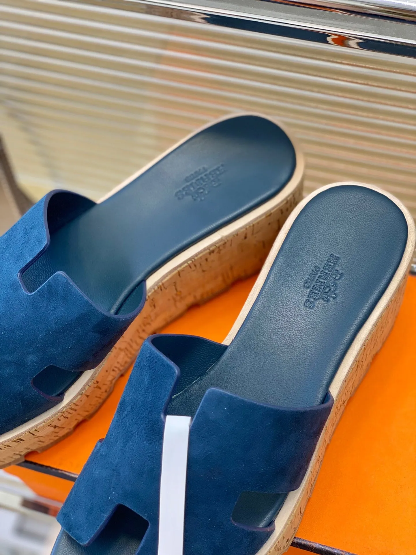 SE1141 H slippers / Size5-9