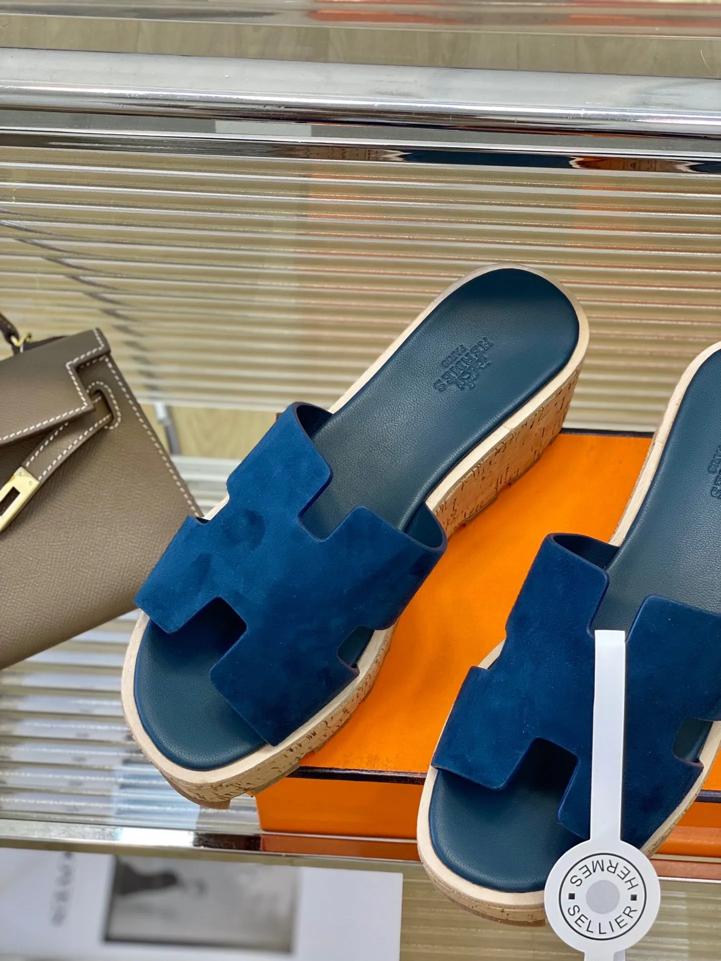 SE1141 H slippers / Size5-9