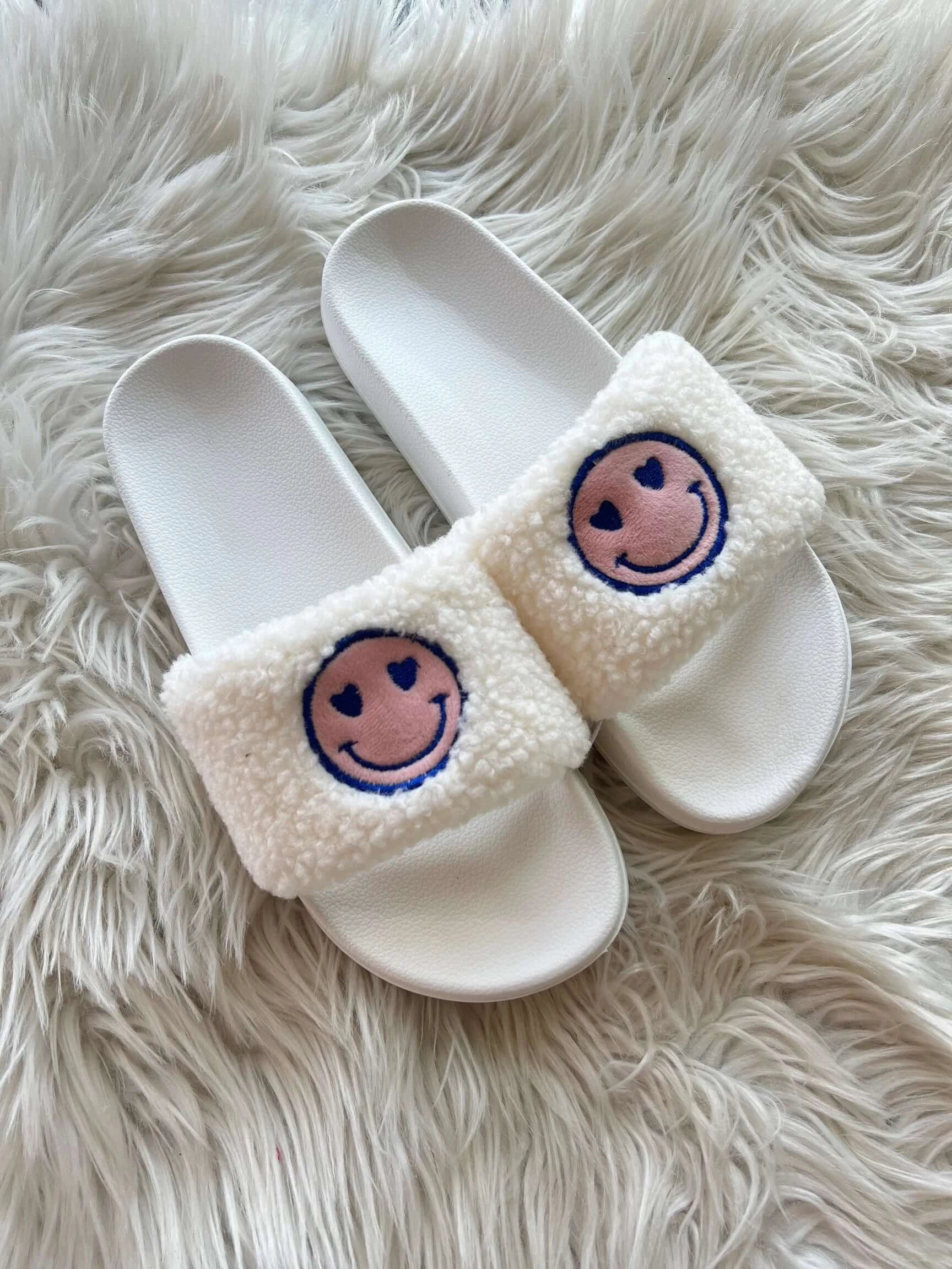 Trendy pick Street Appeal Sherpa Slipper