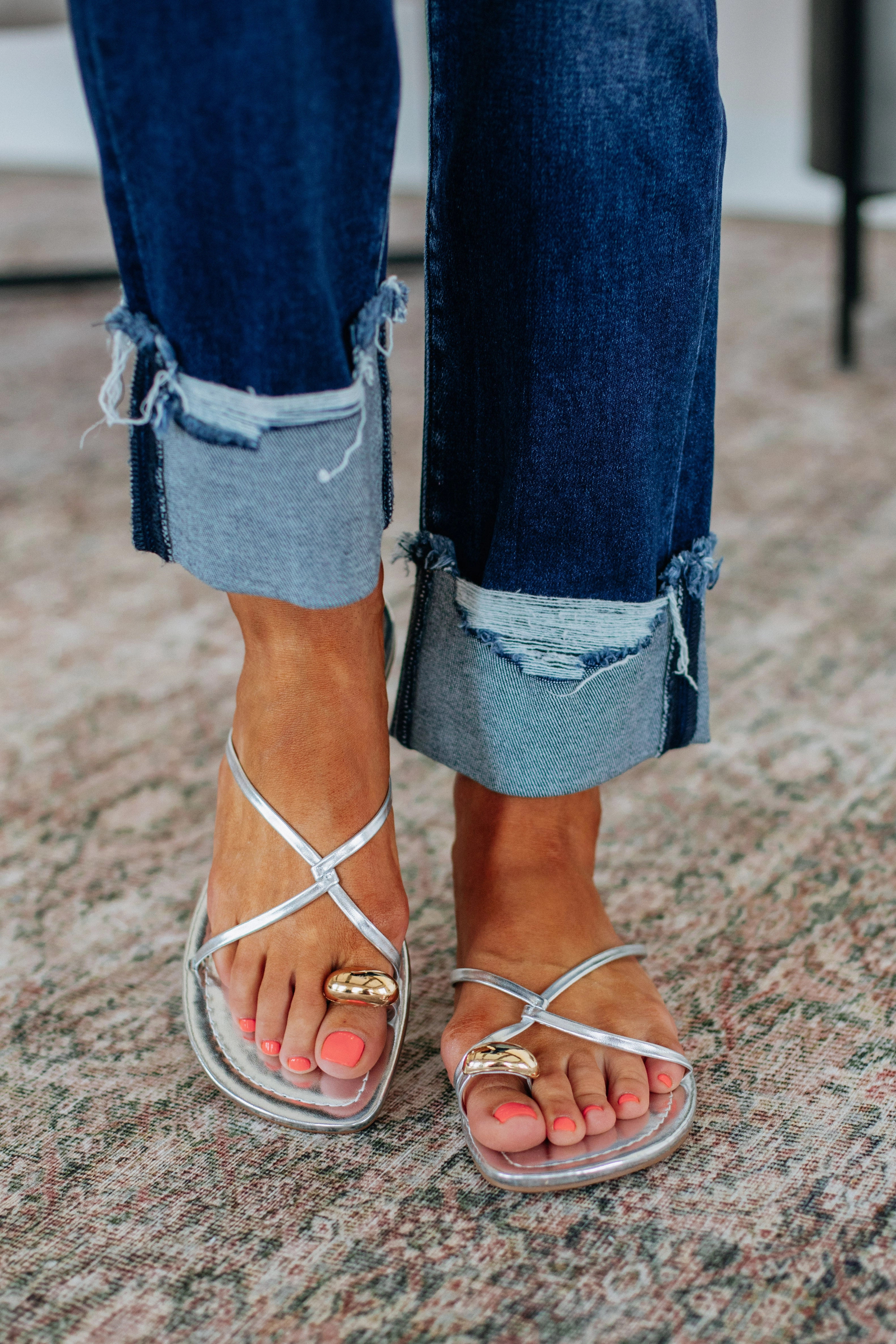 Durable Stitching Shine & Tell Sandals