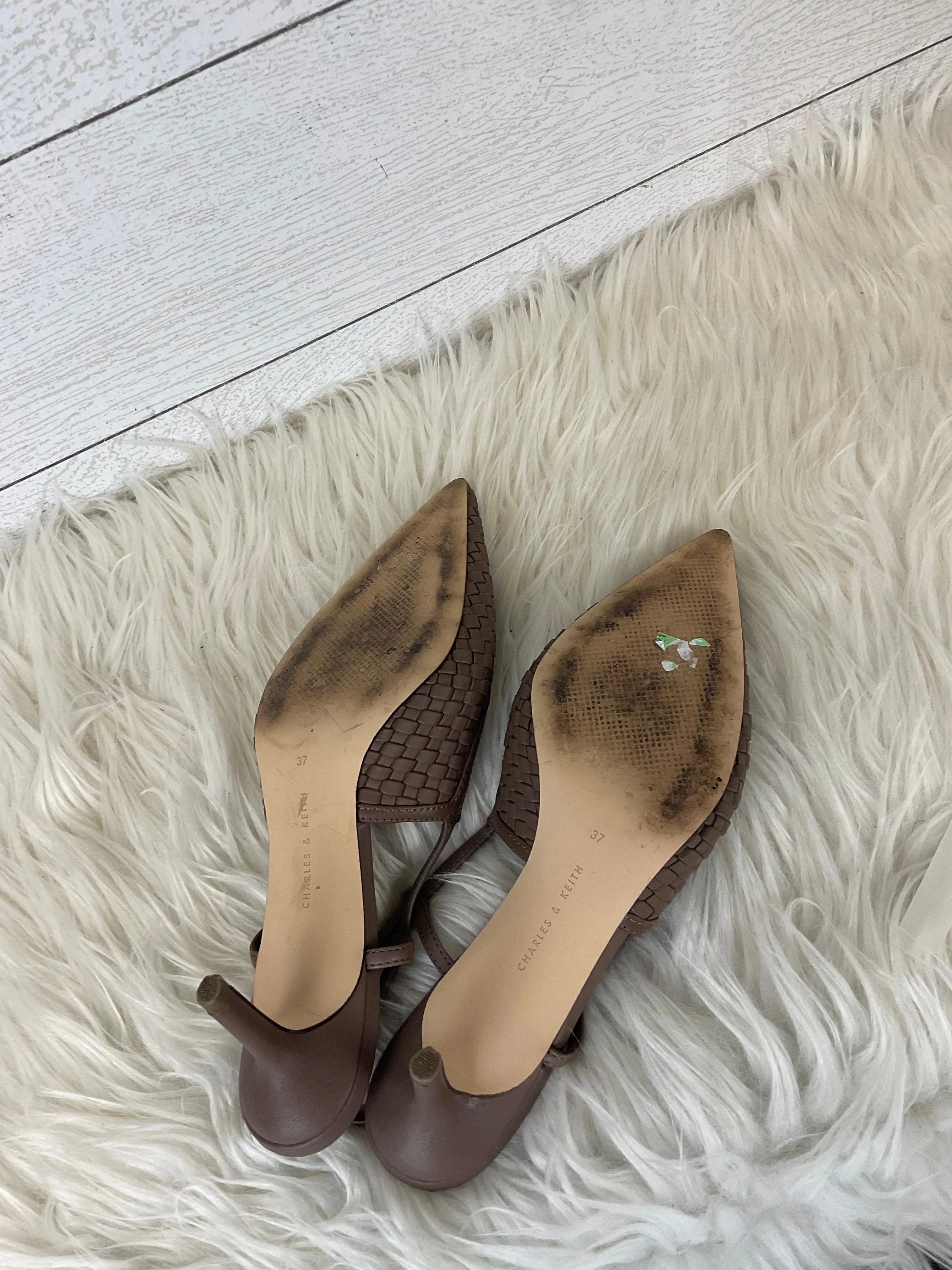 Shoes Heels Kitten By Clothes Mentor In Brown, Size: 6.5