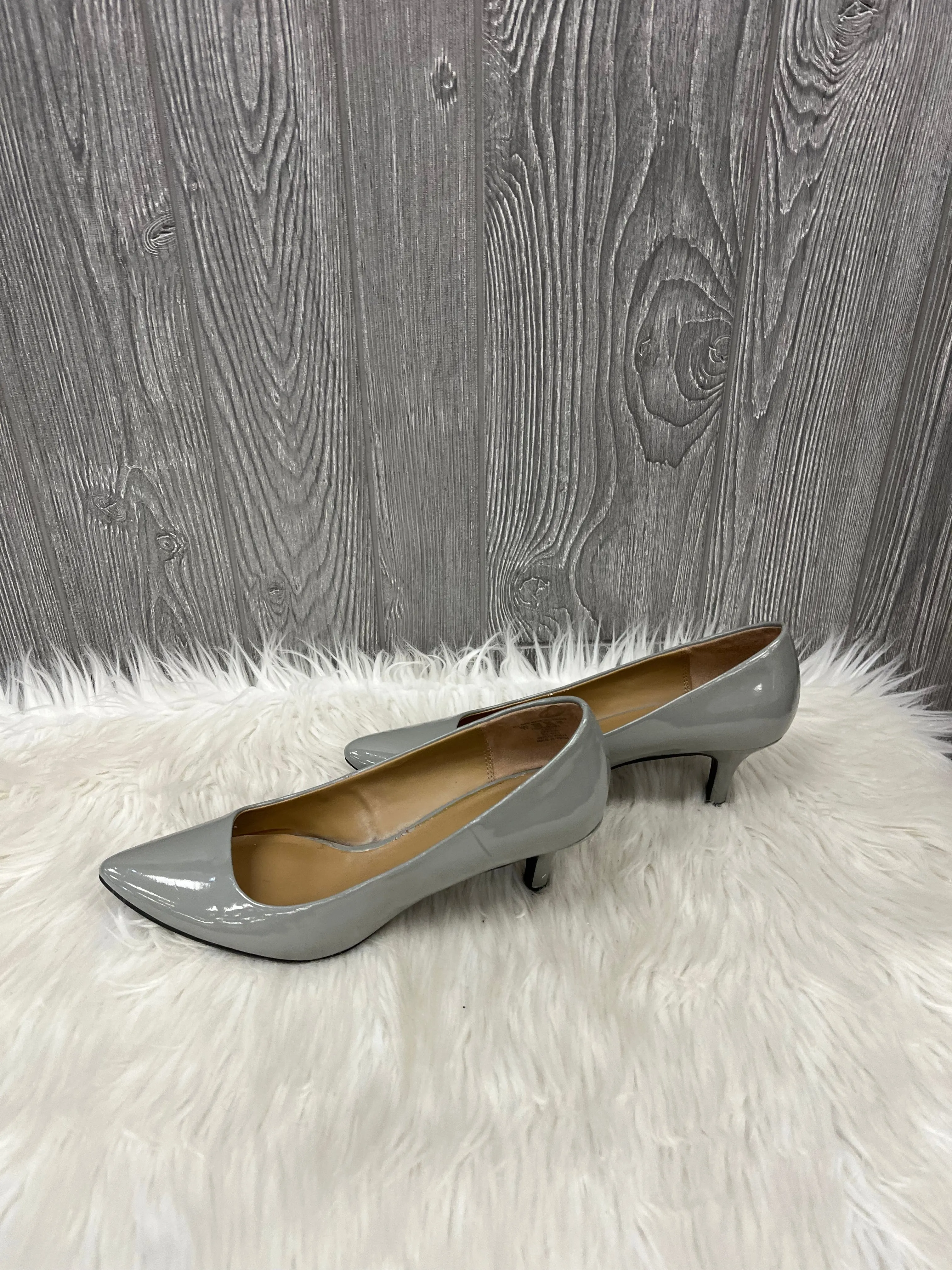 Shoes Heels Kitten By Metaphor In Grey, Size: 8.5