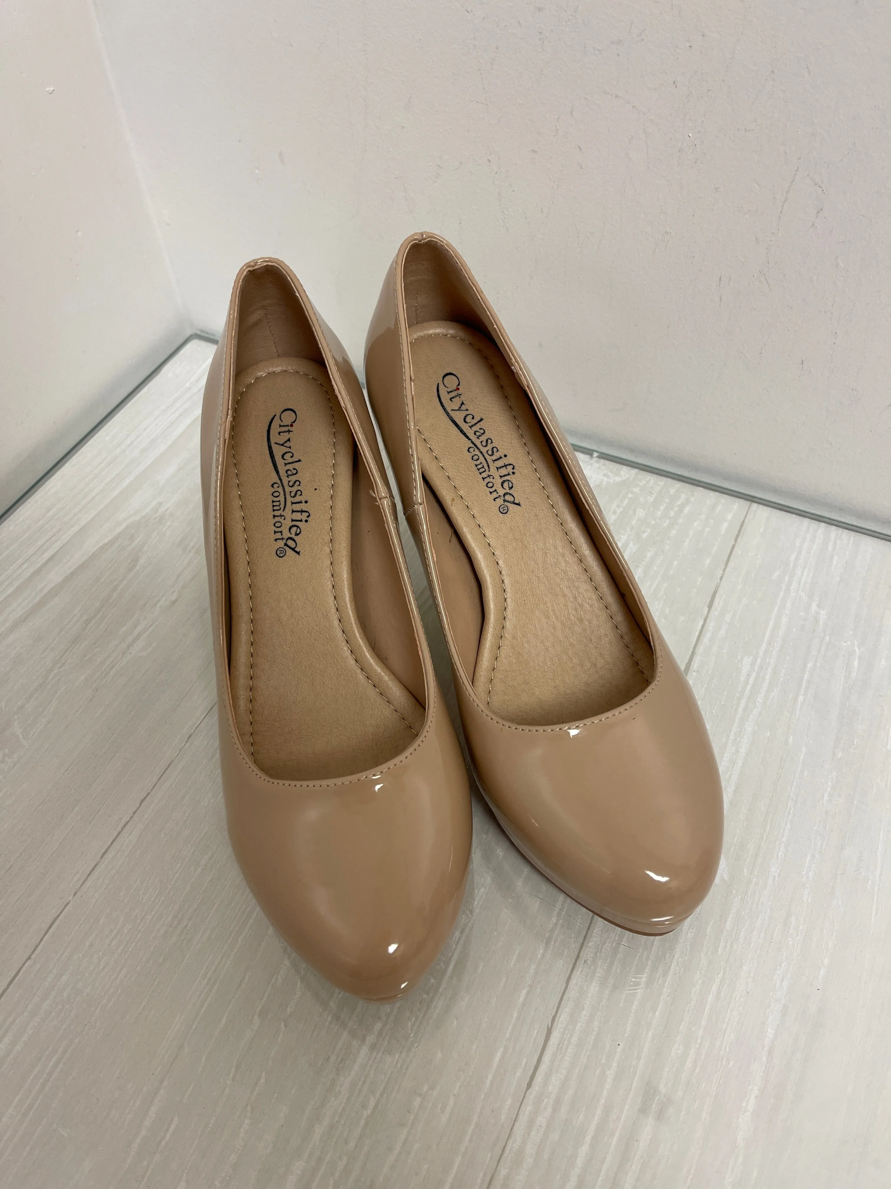 Shoes Heels Stiletto By City Classified In Cream, Size: 8.5