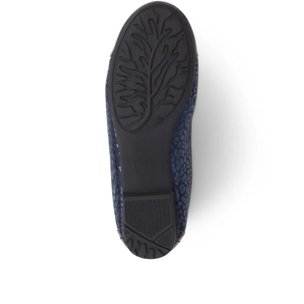 Simple Slip-On Ballet Pumps - WBINS38055 / 324 147
