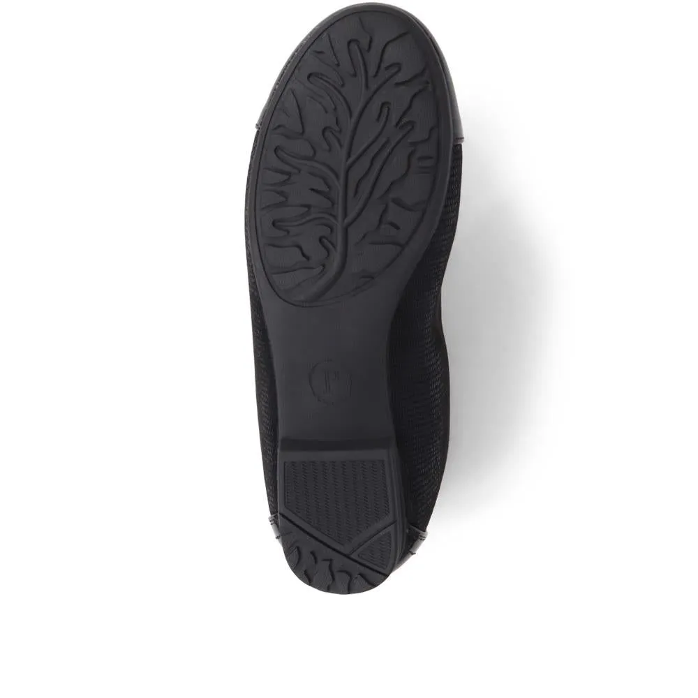 Simple Slip-On Ballet Pumps - WBINS38055 / 324 147