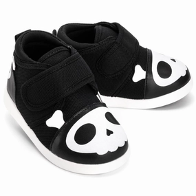 Skull & Crossbones Pirate  Squeaky Toddler Shoes | Black/White Energy Return Core Arch Support Urban Walkers Beach Fun Skull & Crossbones Pirate  Squeaky Toddler Shoes | Black/White