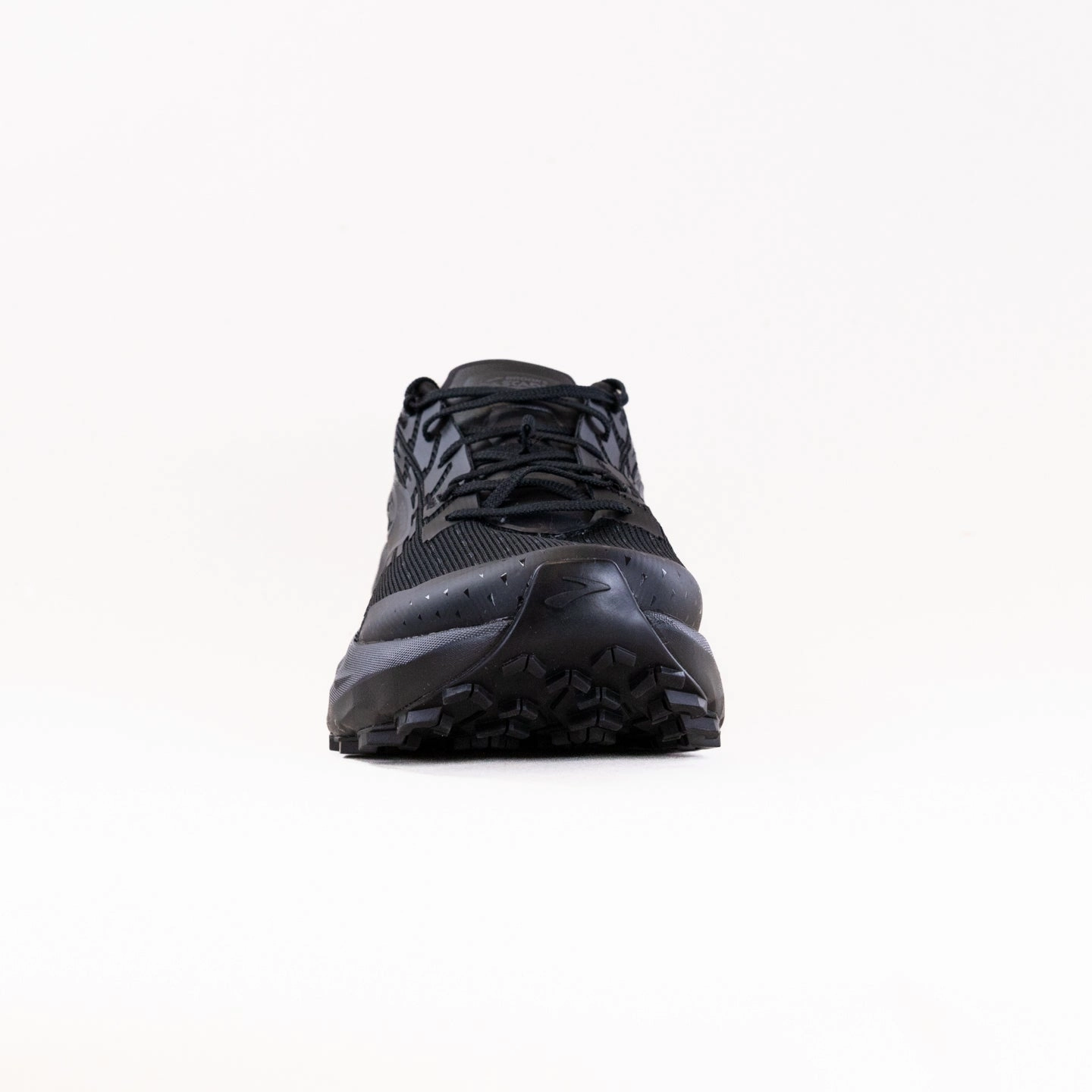 Silent Step Brooks Cascadia 19 (Men's) - Black/Ebony/Ebony