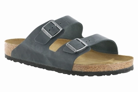 Slip Resistant Grooves Birkenstock Arizona Oiled Leather Black Comfort sole Soft Detail Birkenstock Arizona Oiled Leather Black