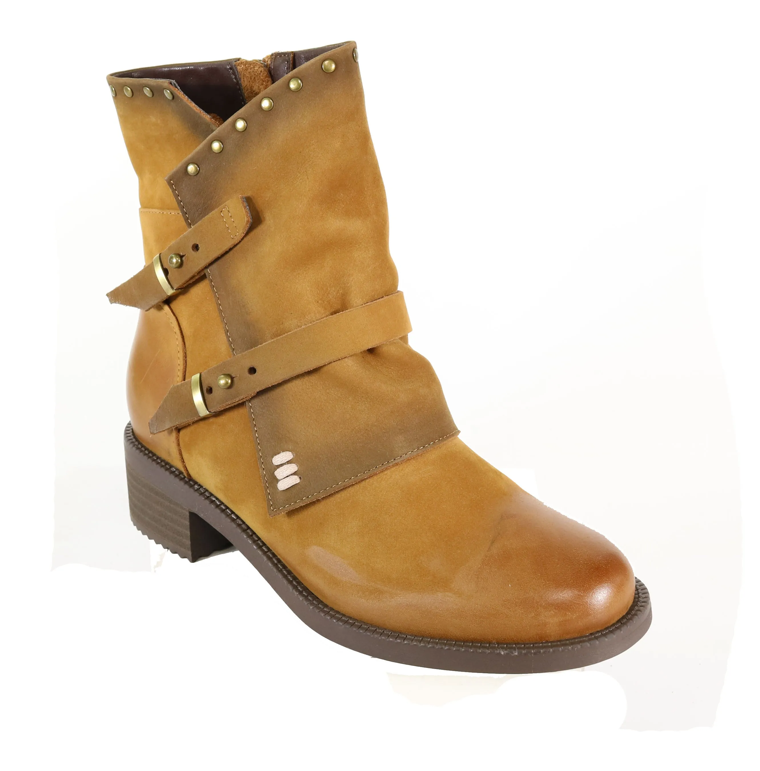 Spectacular-Saddle | David Tate Brown most walking