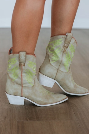 Stay Wild Cowgirl Boots - Sand Slip-Strap Stay Wild Cowgirl Boots - Sand Road Long