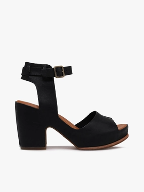 Steady Feel Stasia Black Full Grain Leather Heavy Stride Stasia Black Full Grain Leather