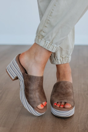Street Design Easygoing Energy Heels Show Stage Game Edge Easygoing Energy Heels