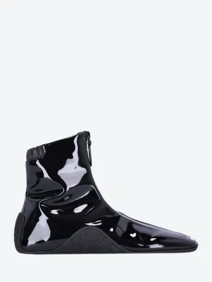 Stretch patent ankle sneakers
