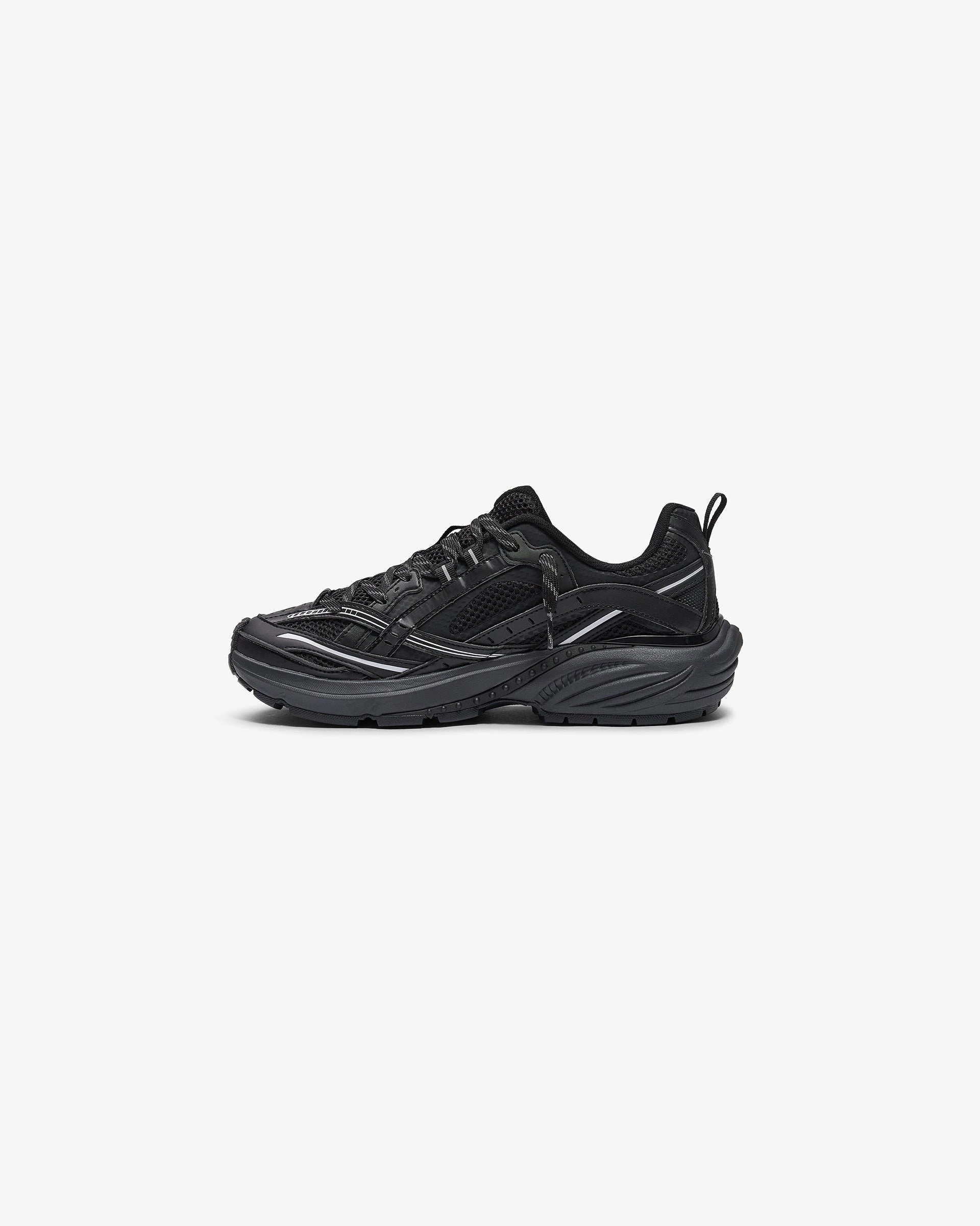 athletes - specific benefits lace - up closure Storm Runner - Triple Black