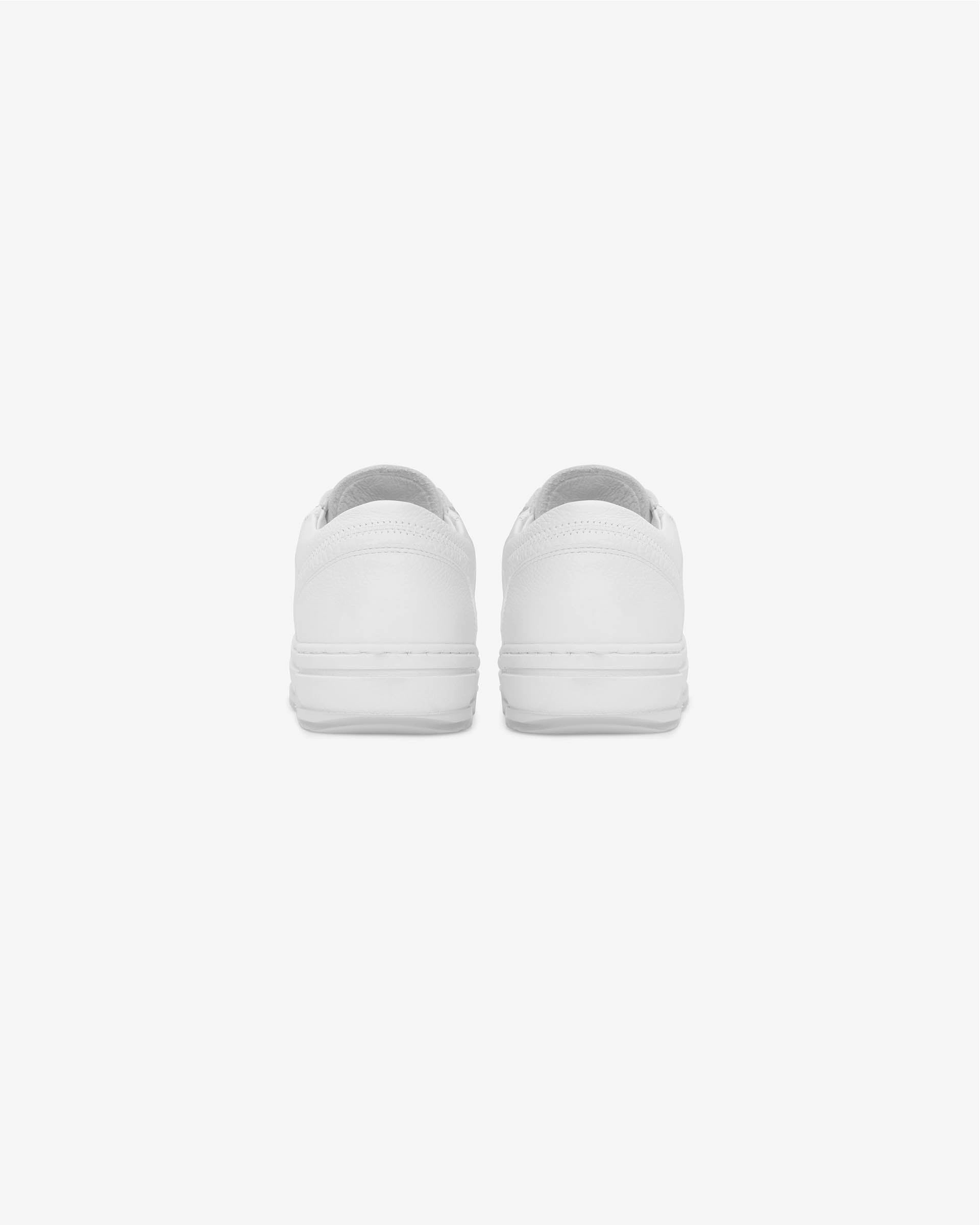 uniqueness - level skiers HTN Low Tumbled Leather - Flat White