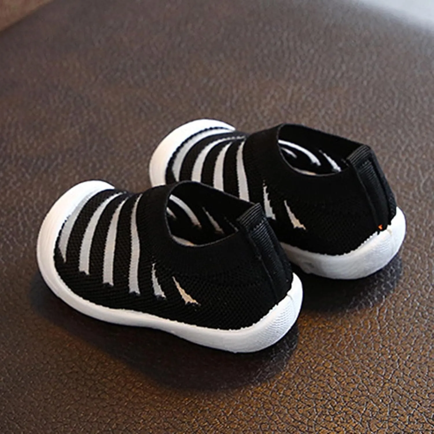 Summer and Autumn Cute Girls Flying Woven Mesh Breathable Flat Solid Color Slip On Comfortable Toddler Shoe 11