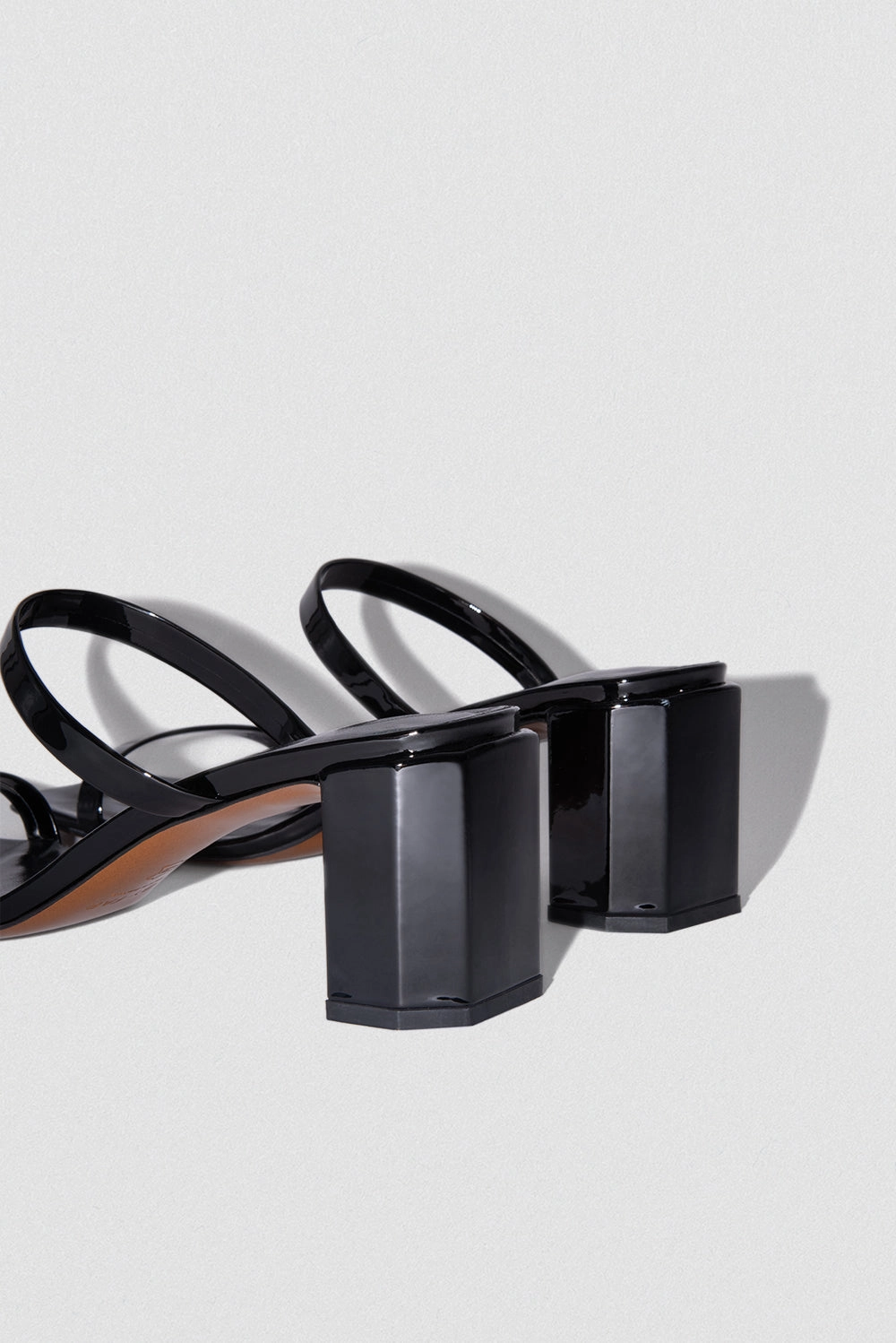 Tanya Black Patent Leather Torsional Stability Frame Arch Reinforcement