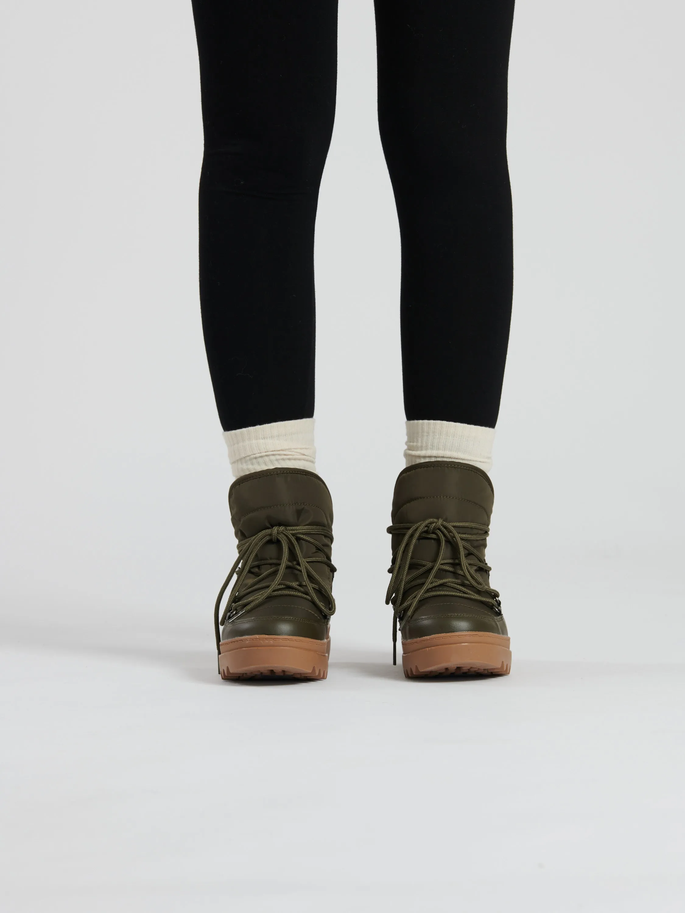 The 'Tread' snow boots in olive