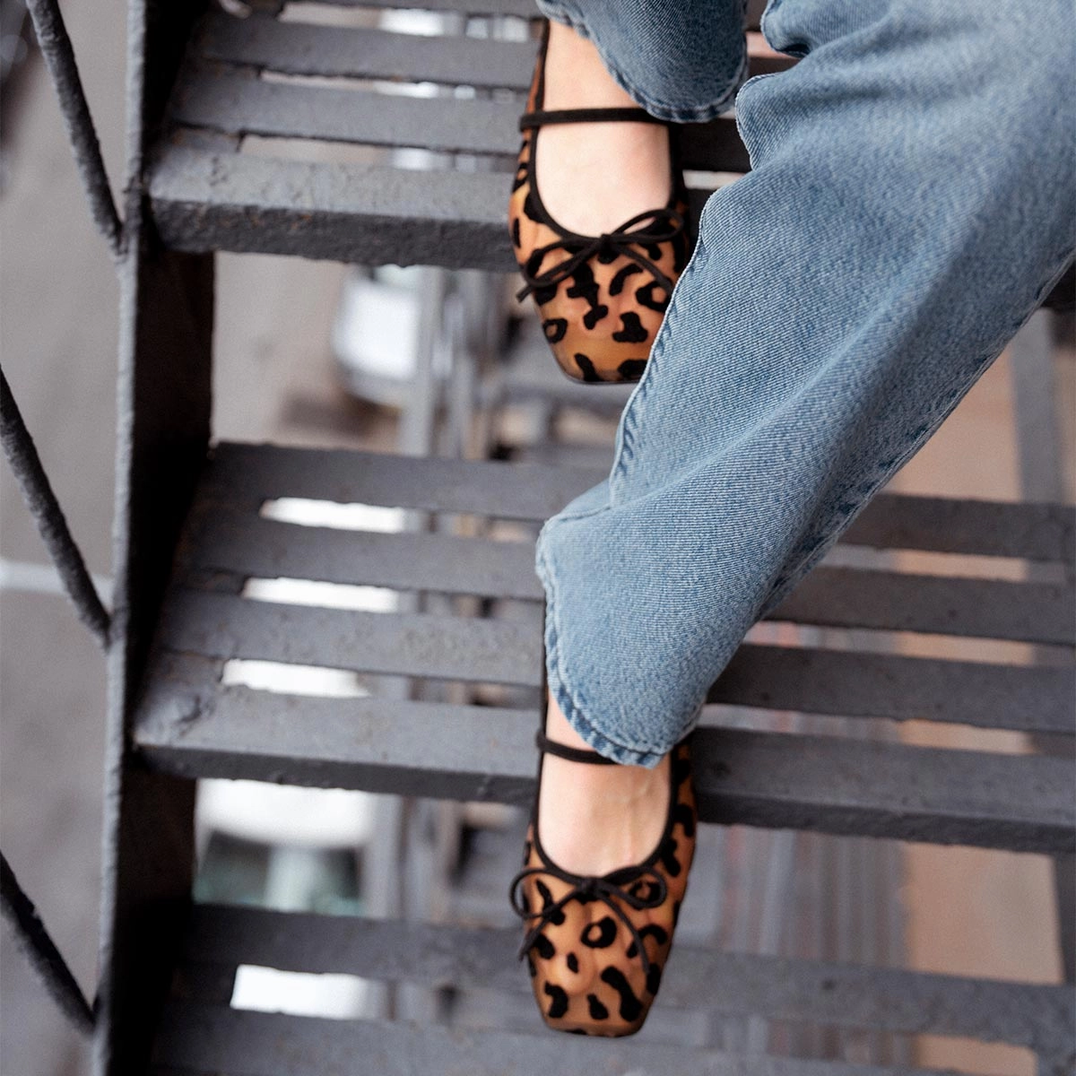 Travel Light The Ada - Leopard Mesh