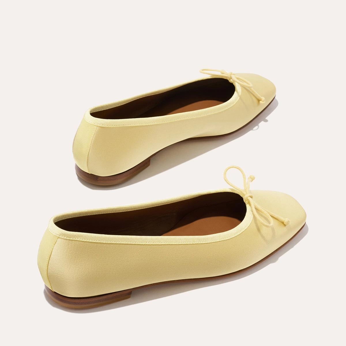 The Fonteyn - Butter Satin Pollen Glow