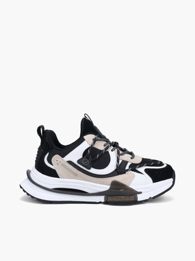 Thermo Regulating Interior Ambitious White Blk Casual Ease Any Season Ambitious White Blk