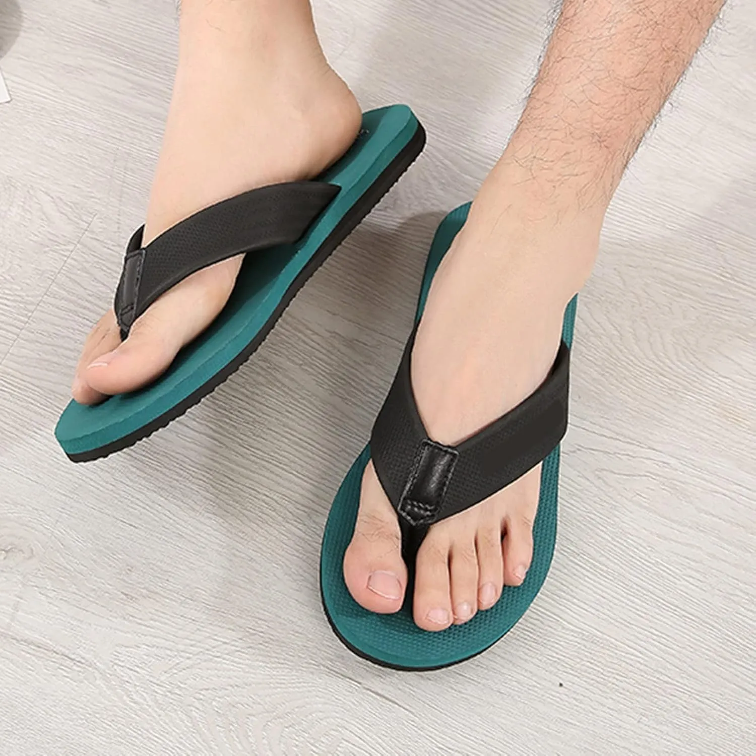 Thongs Sandals Men Fashion Flip Flops Fashion Flat Beach Sandals Soft Bottom Flat Slippers