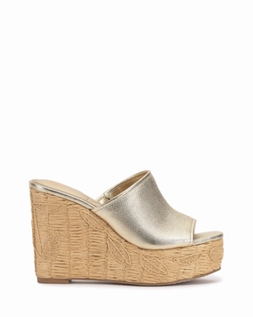 Traction Etta Wedge Sandal Etta Wedge Sandal Breathable mesh upper