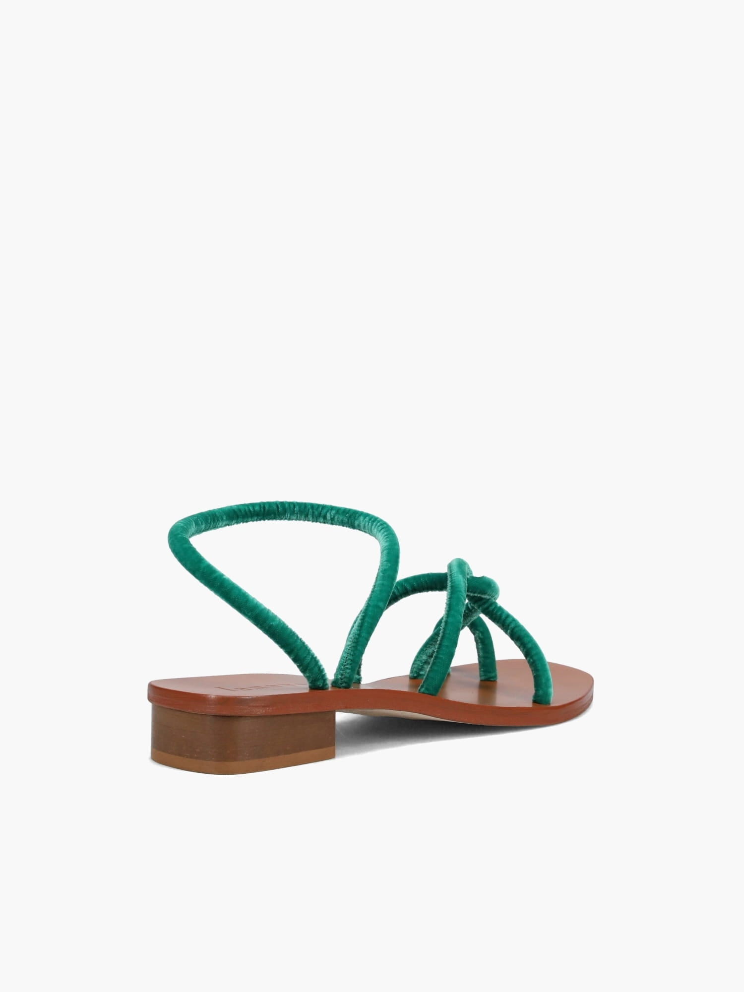 Clean Lines Calm Mood Monte Tacco Smeralda Velvet