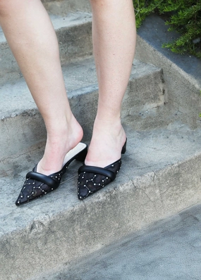 Ultra Soft Kellan Heels - Black Floral Kellan Heels - Black Floral Model Mode Grip Base
