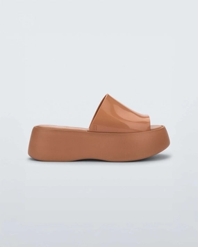 Useful Becky - Beige Becky - Beige suitable for travel purposes