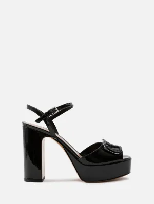 V Logo Signature Sandal