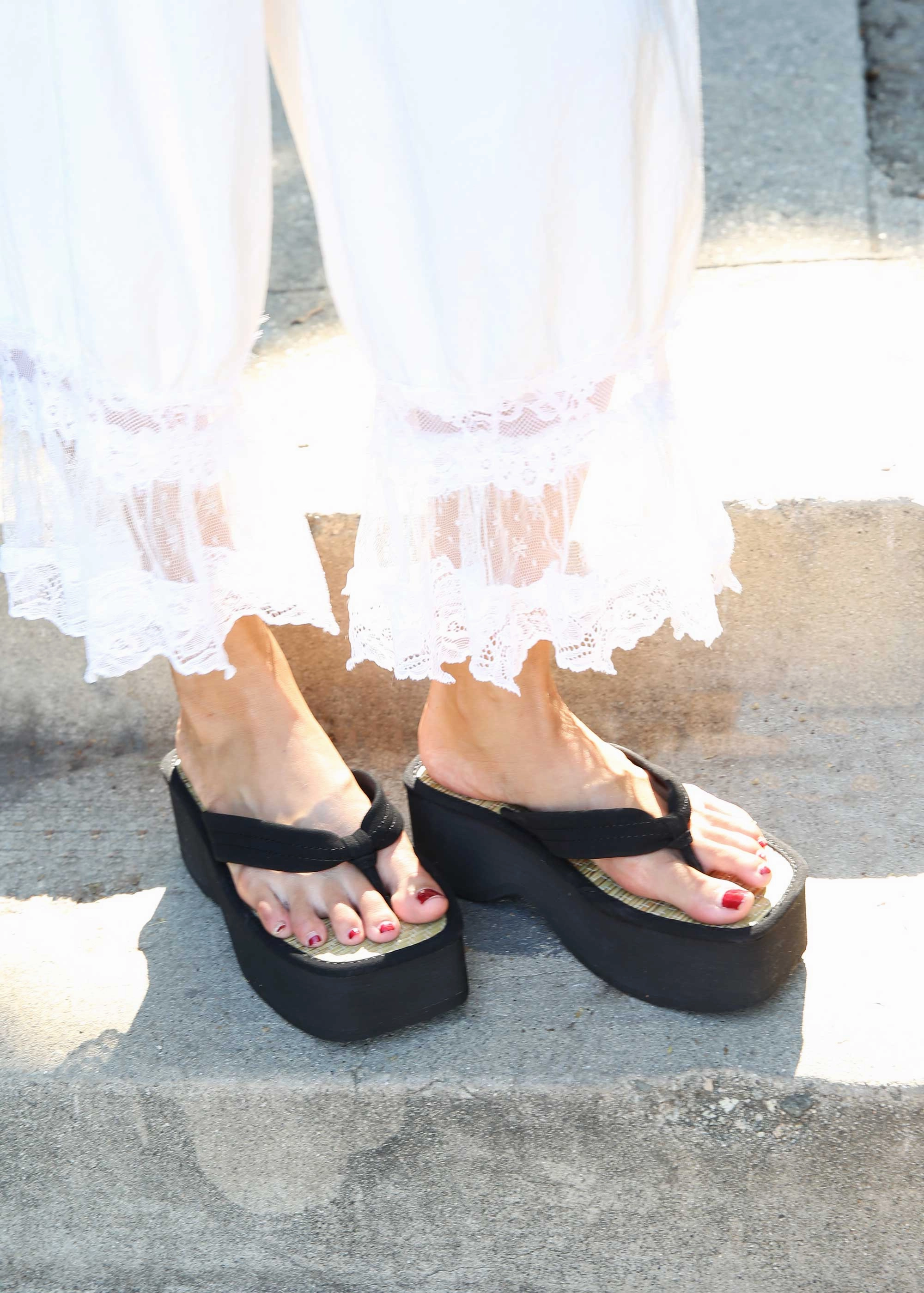 Lightweight Comfort Vero Sandals - Black