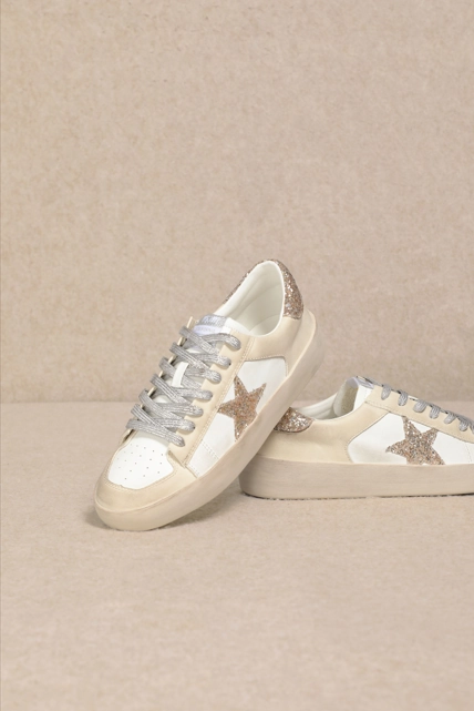 Walk With Purpose in Beige Iconic Ease fall fashions