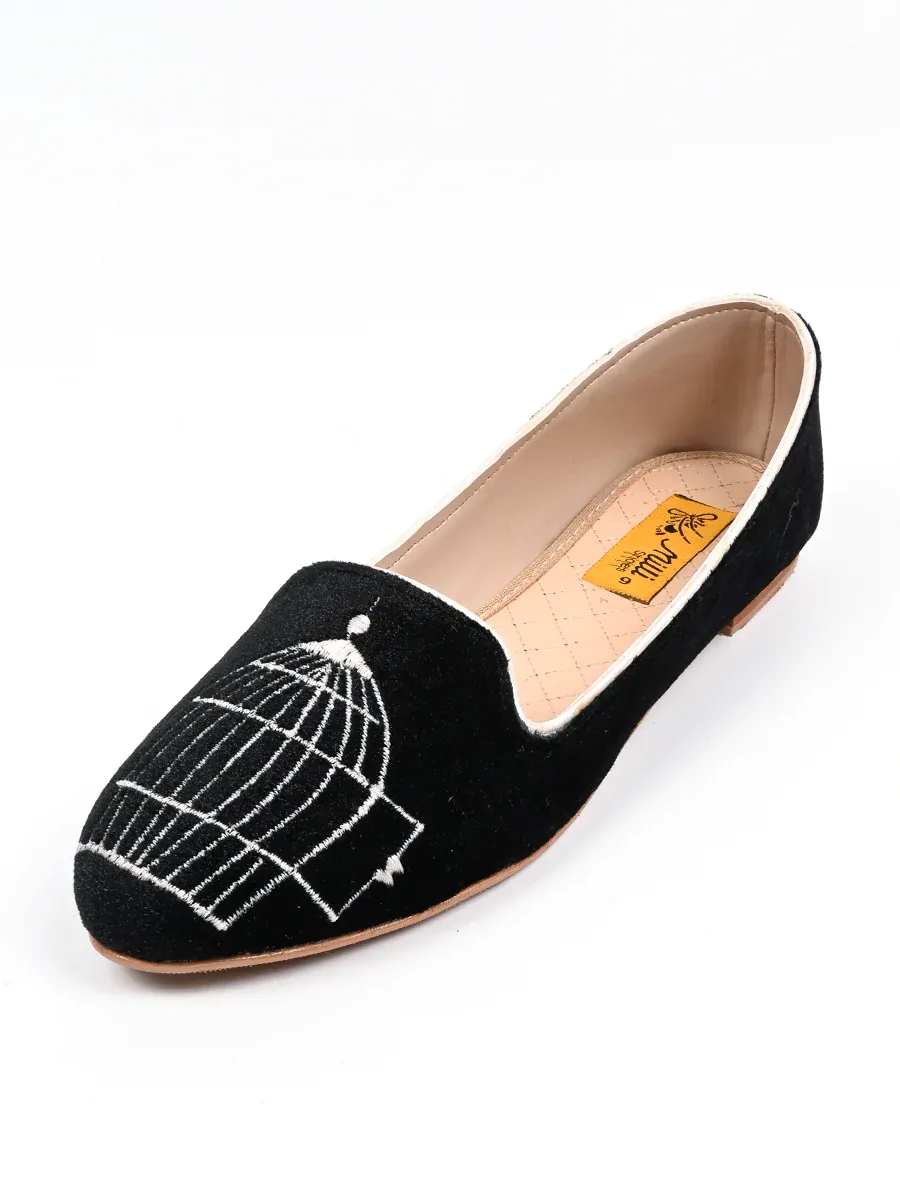 Women Embroidery Pumps
